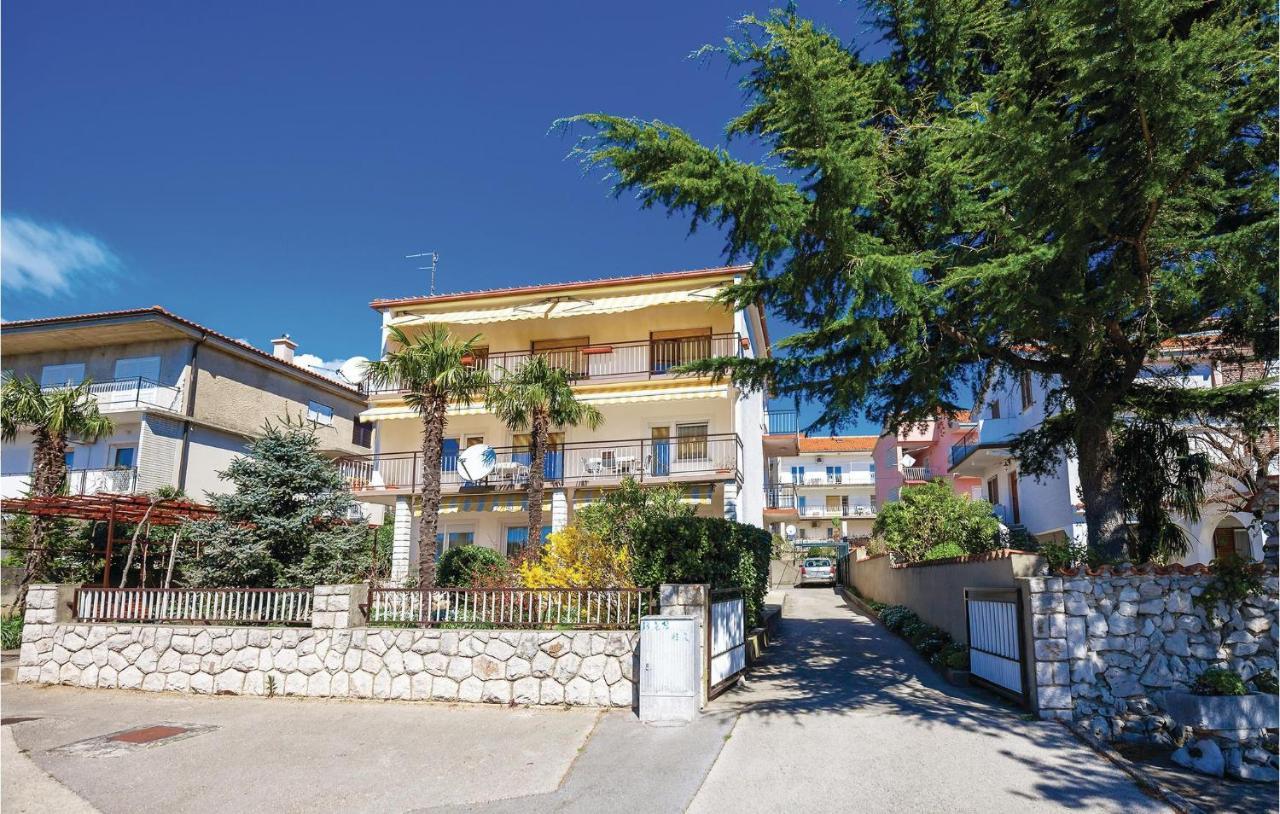 2 Bedroom Stunning Apartment In Crikvenica Exterior foto